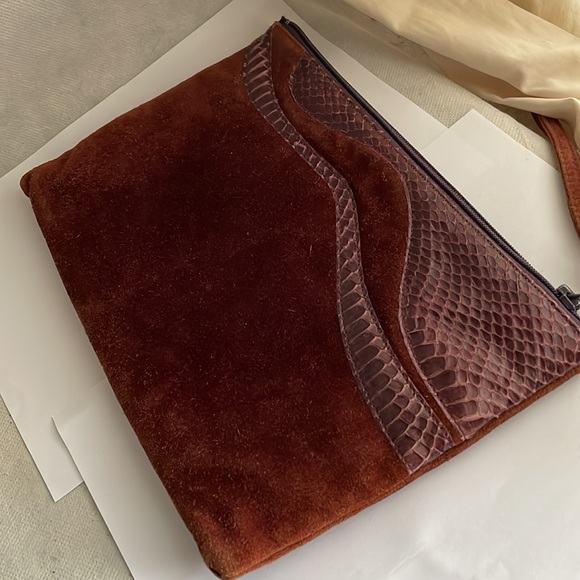 Vintage designer Ruth Saltz suede clutch - Picture 11 of 12